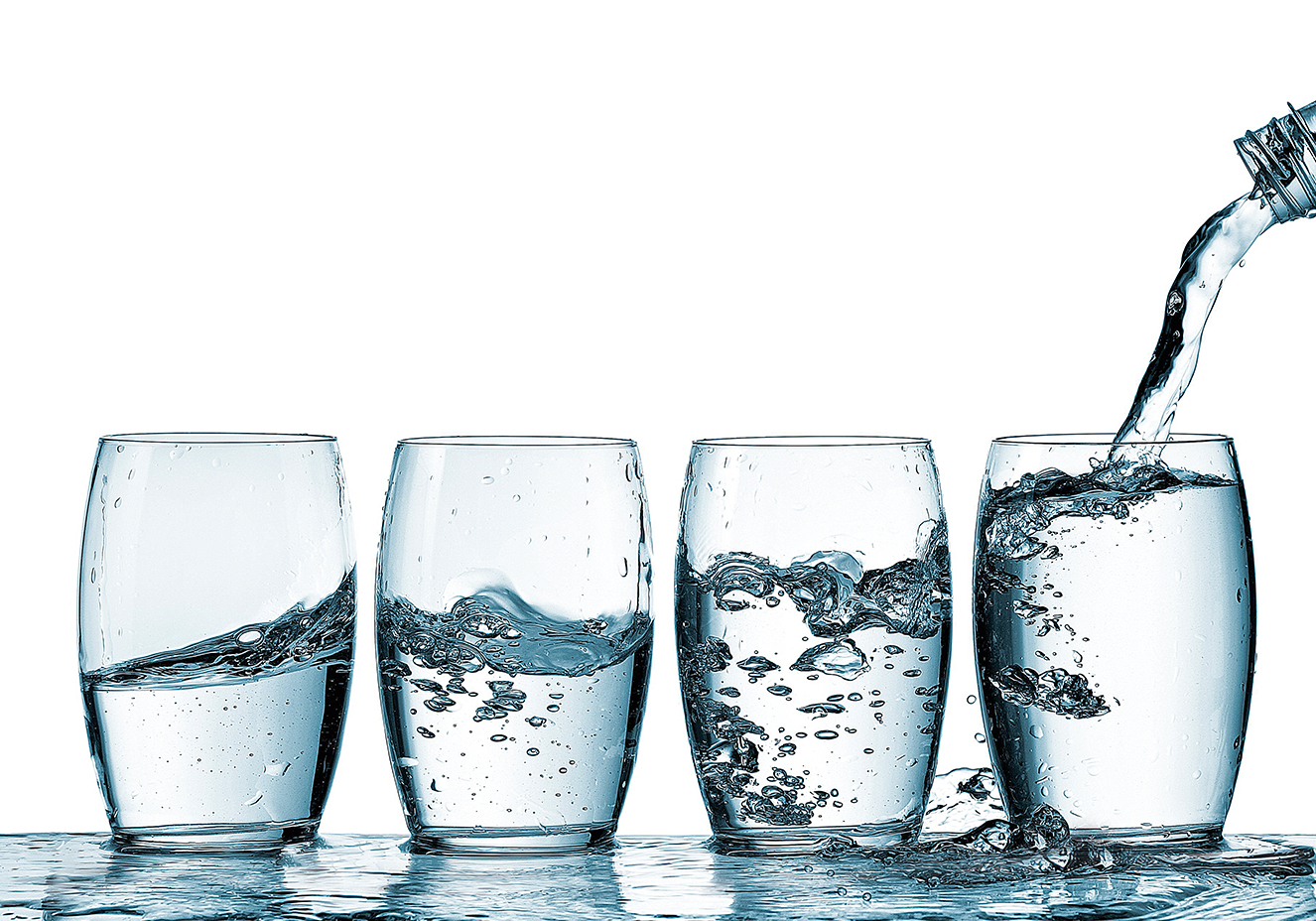 Beber água e seus benefícios - Farmácia Hanemaniana do Méier